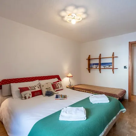 Montagne E Coccole - Happy アパート *